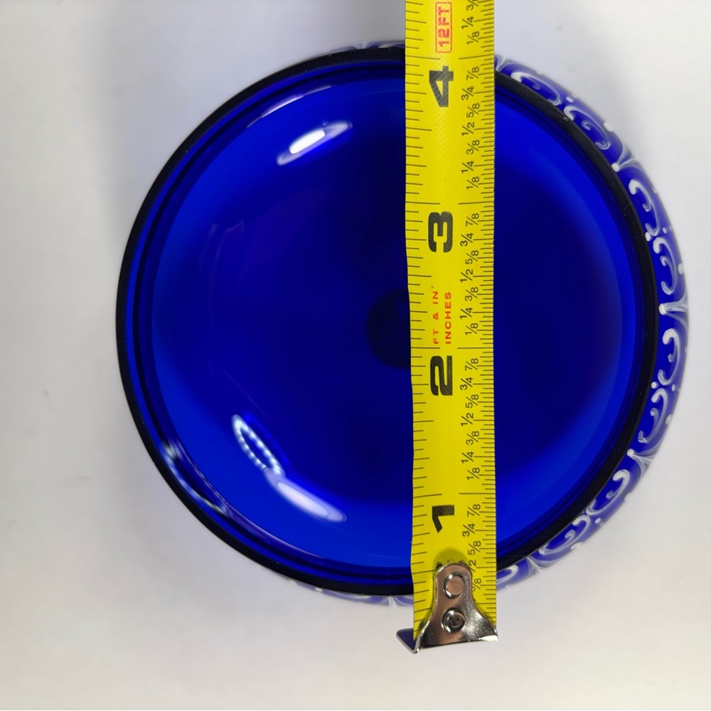 Czech Glass Handmade Cobalt Enamel Painted Victorian Couple Trinket Box Gold Rim - Picture 8 of 8